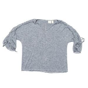 Chico's Size 2 White & Blue Modal Blouse - Preowned V Neck 3/4 sleeve